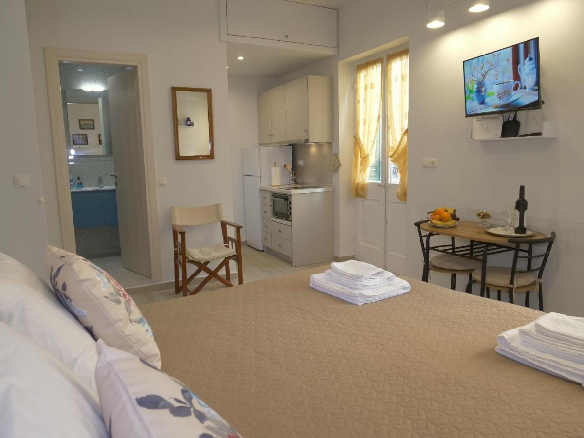 Bella Corfiotina By Corfuescapes Appartement Corfu  Buitenkant foto